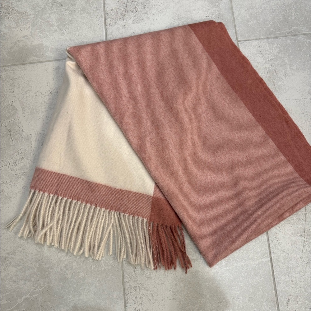 Gianfranco Burani Cashmere Scarf - Picture 2 of 3